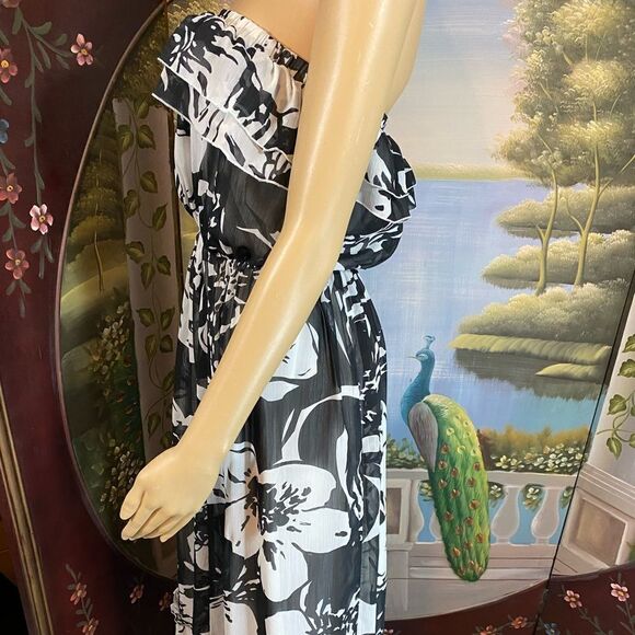 Strapless Maxi Dress Black & White Medium by Lapis. - Picture 4 of 5